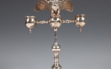 Engeland, tweelichts pleet kandelaar of 'owl lamp', Victoriaans