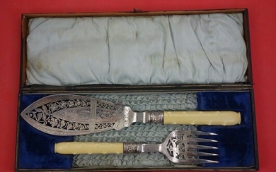 English Sterling by Various Makers Sterling Serving Fish Serving Set 13"
