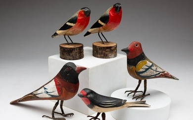 FIVE PAINT-DECORATED CARVED BIRDS.