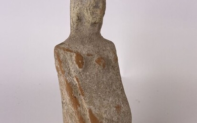 Figurine en terre cuite d'une déesse trônant. Monde grec. Vème s. av. J.-C. H. 17...
