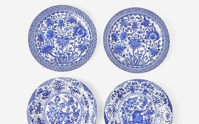 Four assorted Chinese export blue and white porcelain dishes 外銷瓷青&#33457