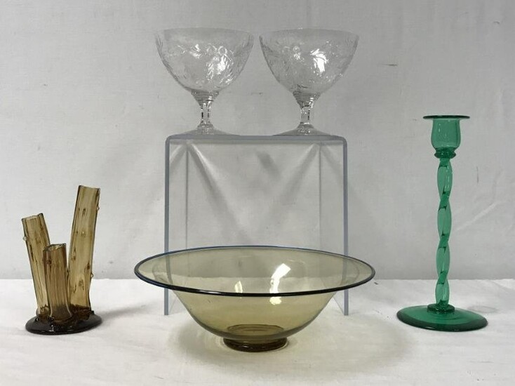 GLASS COLLECTOR'S LOT: STEUBEN, PAIRPOINT, ETC. 5P