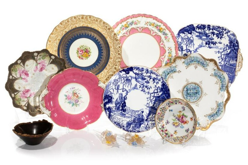 GROUP OF ASSORTED PORCELAIN DISHES