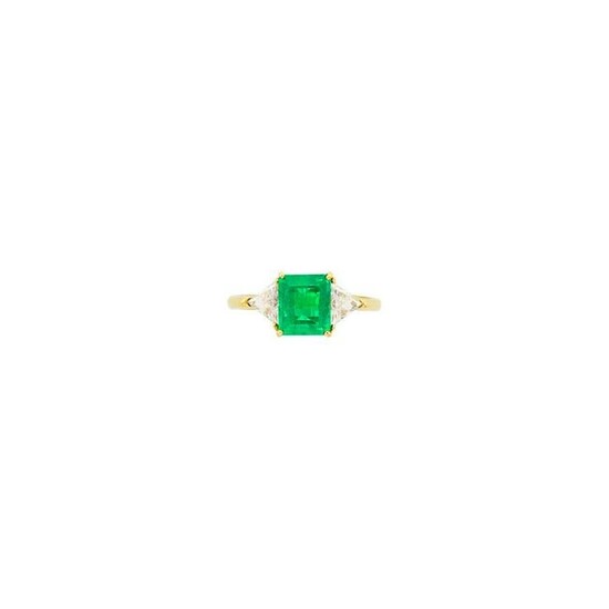 Gold, Emerald and Diamond Ring