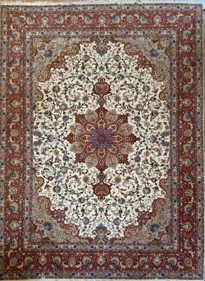 Hand Knotted Persian Tabriz Rug, Silk and Wool, 8â€™5"