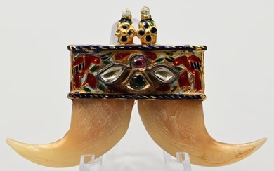 Indian Gold, Diamond & Enamel Tiger's Claw Pendant