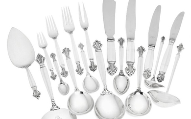 Johan Rohde: “Acanthus”/“Dronningemønster”. Sterling silver and silver cutlery. (94)