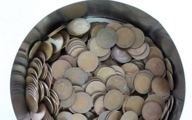 Large Collection of Australian Pennies in Tin (1910s-60s)