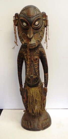 Large carved PNG Sepik River standing figure extensive hand...