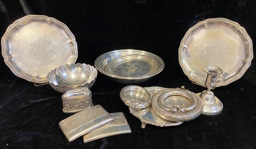 Lot of mismatched silverware, comprising