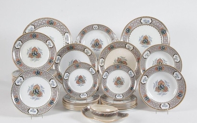 MINTON, 19th century TABLE SERVICE. Model "Chinise Diaper" in fine printed and glazed earthenware including : twenty five table plates (24 cm), thirteen soup plates (24 cm), fifteen dessert plates (20 cm), four round dishes (two of 23 cm and two of 27...