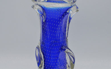 MURANO GLASS VASE WITH TRAPPED AIR BUBBLES, SCULPTURE VASE FROM ITALY IN THE 1950S.