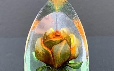 Mats Jonasson Sweden Art Glass Flower Paperweight