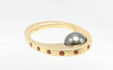 Michael Alexander 18k Tahitian Pearl and Sapphire Ring