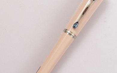 Montblanc Muses Poudre Fountain Pen, Special Edition