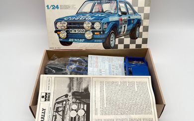 OUR VINTAGE MODEL CAR FORD ESCORT RALLY - ESCI - 1:24 - 1980s - ITALY.