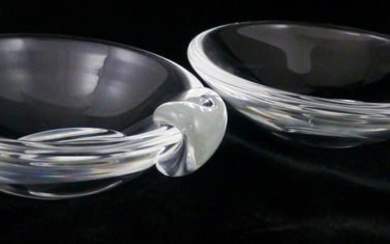 Pair of Steuben Art Glass Ash Trays with sloping bowl