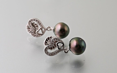 Paire de pendants d'oreilles en argent orné... - Lot 116 - Vasari Auction
