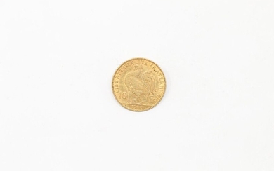 Yellow gold coin of 10 Francs au coq (1900)