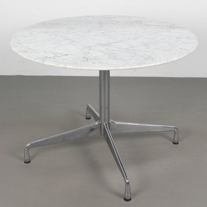 Ray & Charles Eames, Tisch / Marmortisch Modell 'Segmented table', Vitra, Entwurf 1964