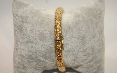 Rigid bracelet in 18kt yellow gold. Spanish work. Weight 24, 17 g