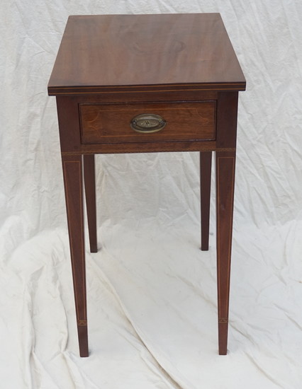 FEDERAL STYLE SIDE TABLE