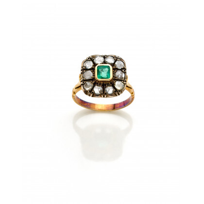 Silver and yellow gold cluster ring with rose cut diamonds and a small step cut emerald g 5.78 circa size...
