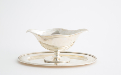 Silver gravy bowl, gr. 540 ca. 20th century