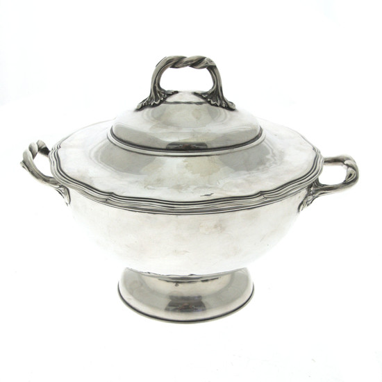 Sterling Silver Serving Bowl Soup Tureen, France, Late 19th Century.