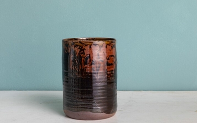 Takatori. Vaso in porcellana Tenmoku smaltata. Giappone, XX secolo