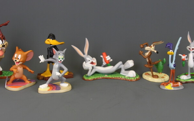 Ten Wedgwood porcelain figures of the Looney Tune characters together with Tom and Jerry, all with boxes, tallest H. 14cm.