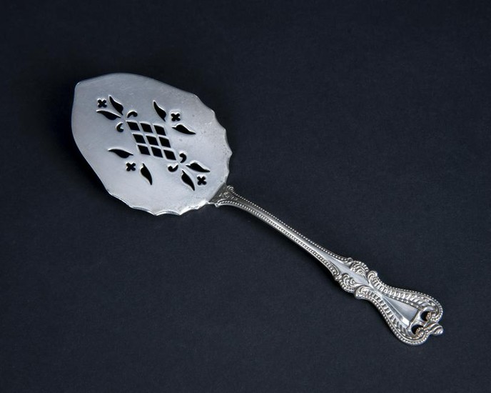 Towle Old Colonial Sterling Tomato Server