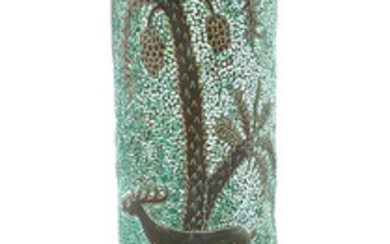 לאספני אמנות שוחות (Trench art) - כד עשוי מתרמיל של פגז 1973