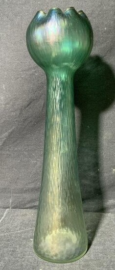 Tulip Motif Glass Vase
