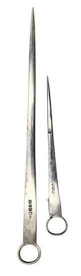 Two George III Silver Skewers, having hallmarks, 3.1 t.