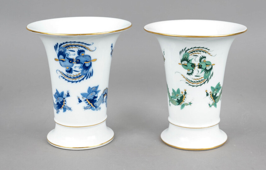 Two vases, Meissen, mark 1924-1934, trumpet shape, decor court dragon in blue, 2nd choice, and in