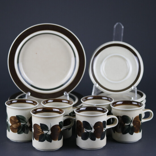 ULLA PROCOPÉ. Coffee set, 18 pieces, porcelain, "Ruija", Arabia, 1970s.