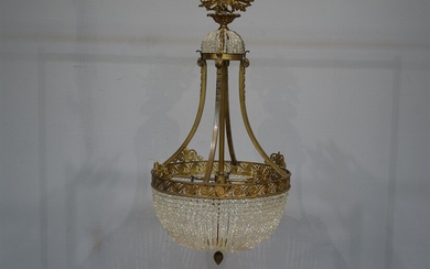 (-), bronzen kroonlamp versierd met palmetten en geregen...