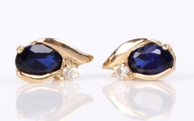 10K YELLOW GOLD SAPPHIRE AND CRYSTAL EARRINGS