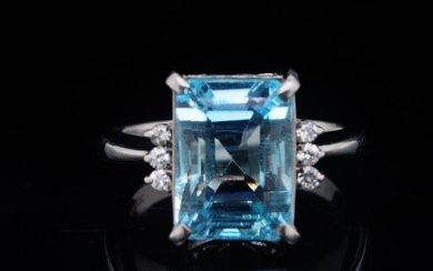 11.50ct Aquamarine, 0.20ctw Diamond and Platinum Ring
