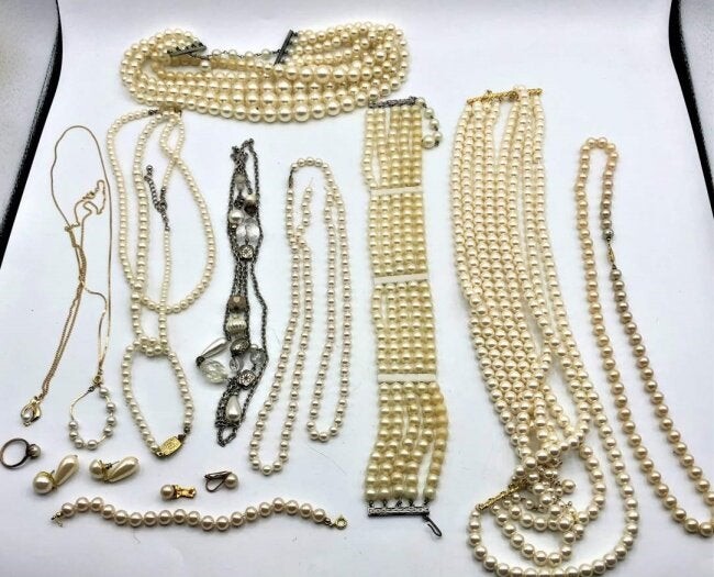 13 Assorted Faux Pearl Necklaces Bracelets Earrings