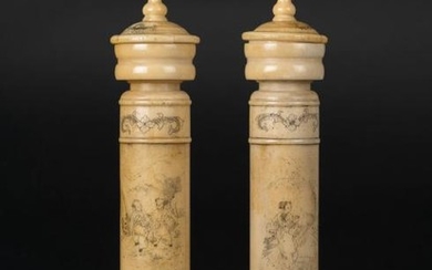 Arte Cinese A pair of cylindrical pyrographied bone