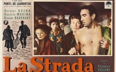Lotto di 8 fotobuste e 2 soggettoni per La Strada di Federico Fellini