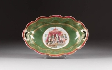 A PORCELAIN BOWL SHOWING THE MEETING OF ALEXANDER I AND