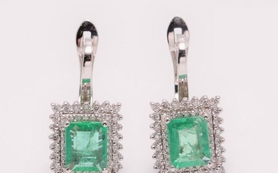 18 kt. White gold - Earrings - 1.74 ct Emerald - Diamond