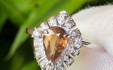18 kt. White gold - Ring GIA Certified Rare No Heating Yellowish Orange Sapphire - Diamond, VS Diamonds - No Reserve Price