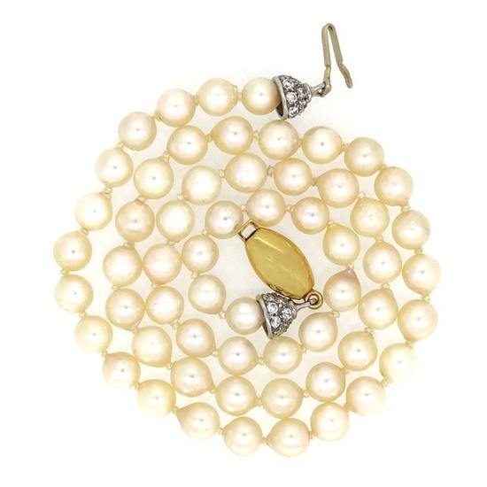 18 kt. White gold, Yellow gold - Necklace with pendant - 0.84 ct Diamond - Akoya pearls 6.90 mm