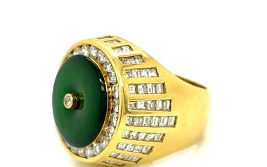 18K Yellow Gold Certified Jade & Diamond Ring
