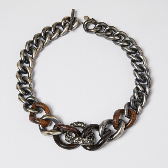 1911397. LANVIN, necklace of links.