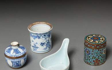 (4) Chinese cloisonne and porcelain table items